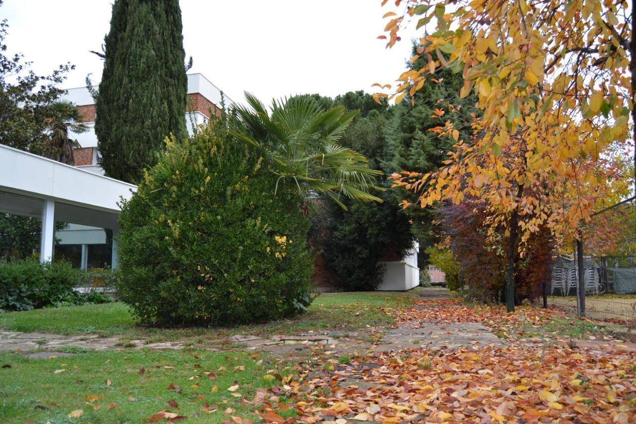 Hotel Residencia Universitaria Cardenal Cisneros Alcalá de Henares Zewnętrze zdjęcie
