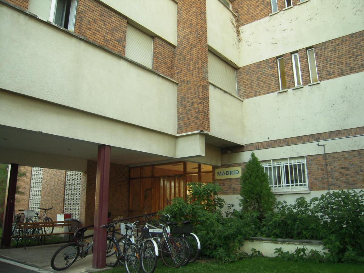 Hotel Residencia Universitaria Cardenal Cisneros Alcalá de Henares Zewnętrze zdjęcie
