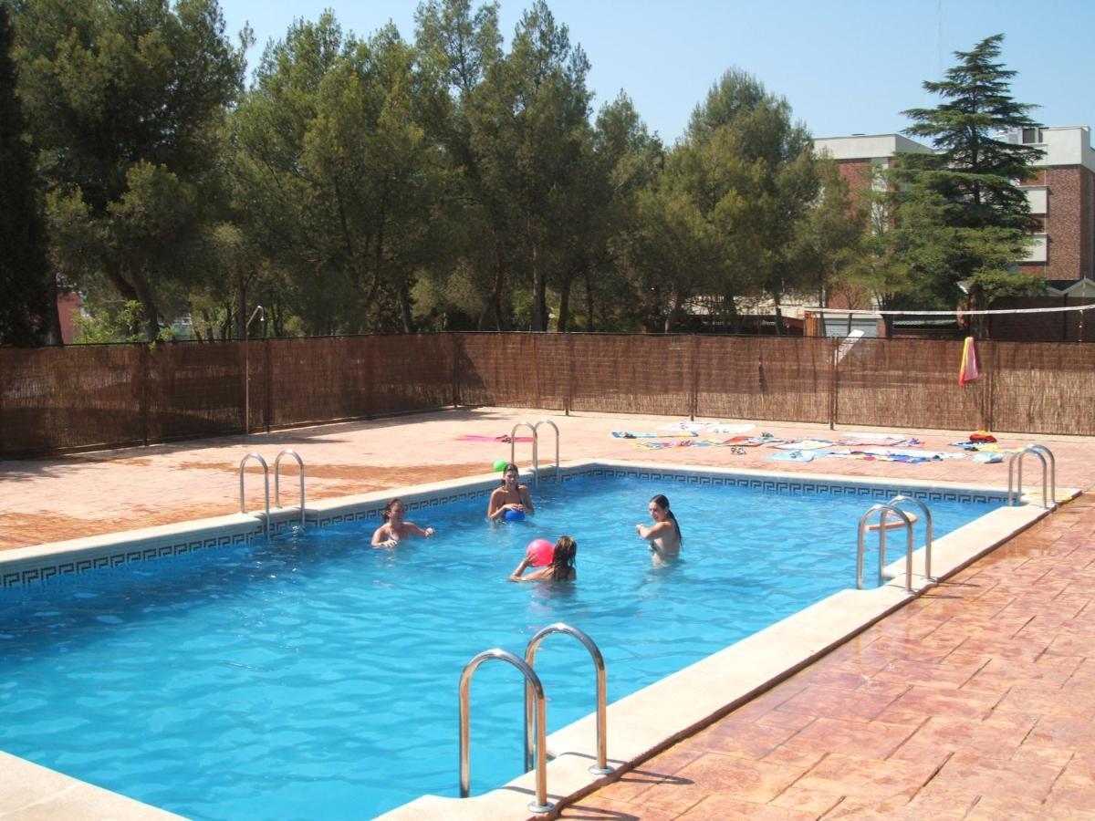 Hotel Residencia Universitaria Cardenal Cisneros Alcalá de Henares Zewnętrze zdjęcie
